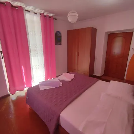 Lejlighed Rias Sarandë