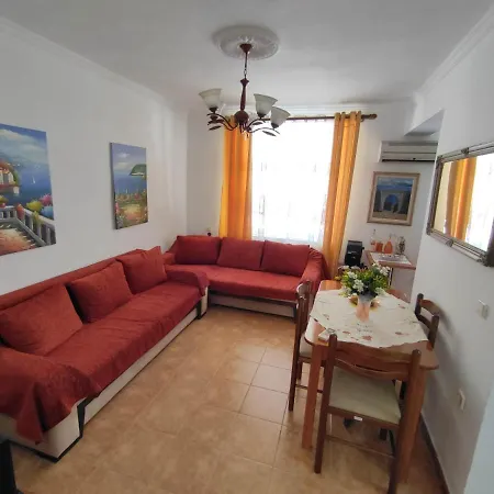 Rias Apartment *
